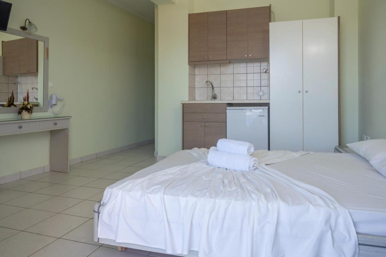 Ionian Melody Aparthotel Nikiana Esterno foto